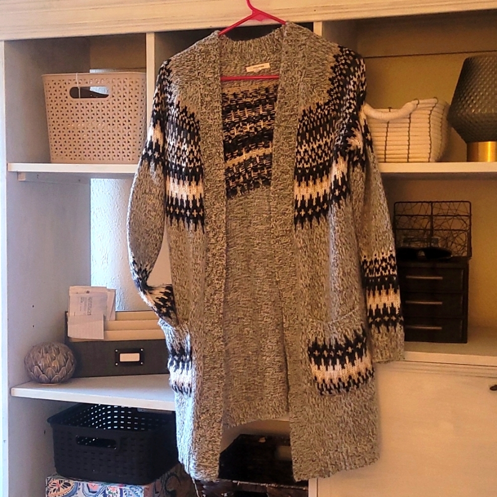 Cardigan sweater